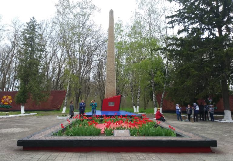 В Ейском районе приведены в порядок 63 памятника и обелиска, установленных в честь погибших в годы Великой Отечественной войны